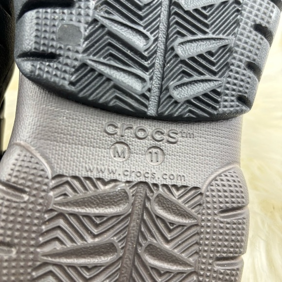 CROCS Dual-Tone Clogs - Picture 9 of 10